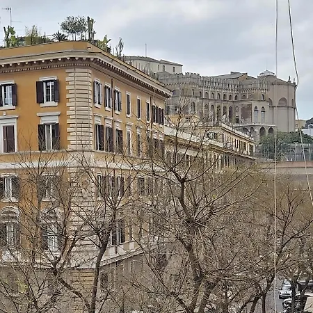 Lux San Pietro Appartamento *